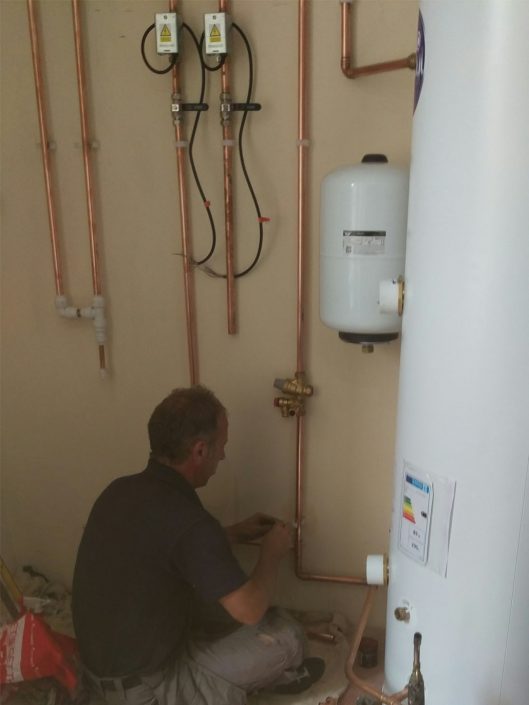 boiler-install-4 gas safe engineers